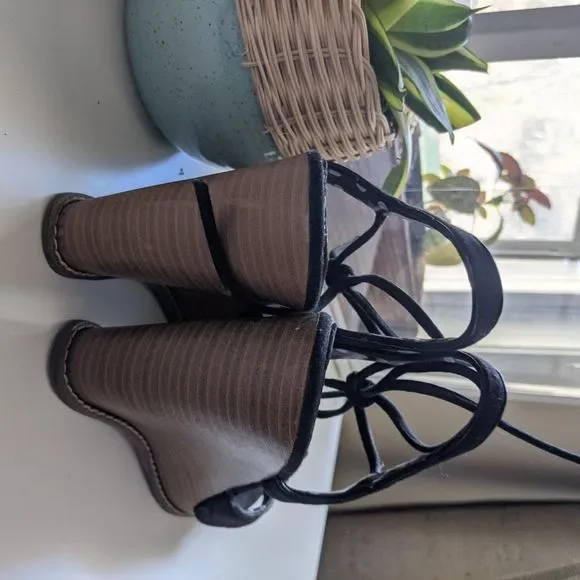Torrid Black Strappy Wedges - Size 8 - Picture 4 of 5